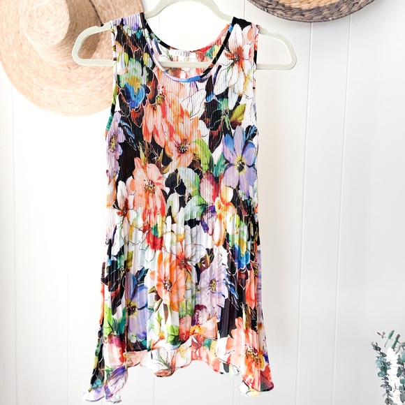 Spense Tops - SOLD✨ Georgette Sleeveless Tunic From Spense